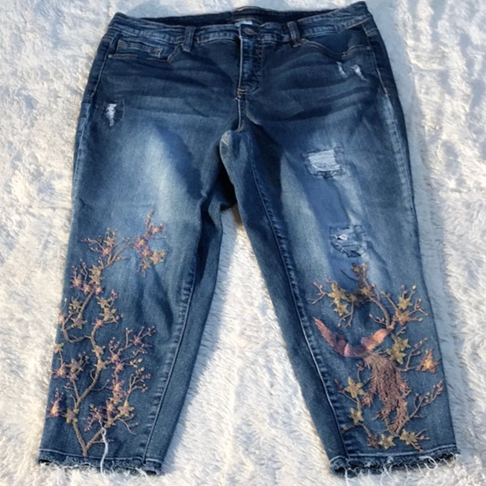 Dark Blue Embroidered Women’s Jeans - Picture 2 of 5